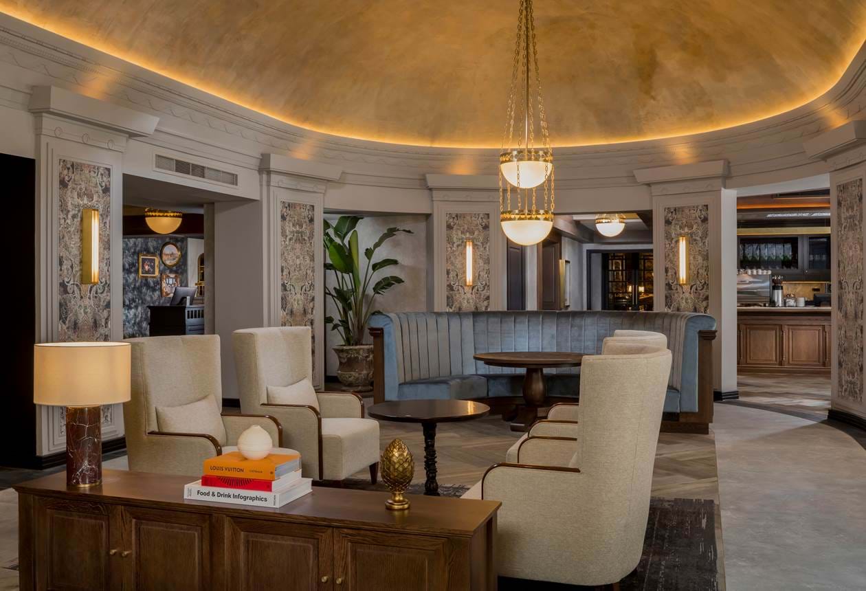 LEDFlex Group - The Queens Hotel